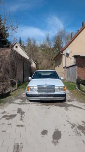 Mercedes-Benz W124