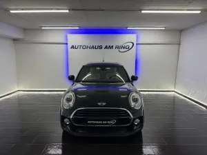 MINI COOPER Aut. LEDER PANO NAVI LED CAM 2xPDC SZHZ