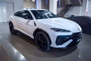 Lamborghini Urus 4.0 V8 PHEV SE-PANO ROOF-B&O SOUND-HEAD UP