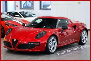 Alfa Romeo 4C **1750 TBi-FULL CARBON SPEC