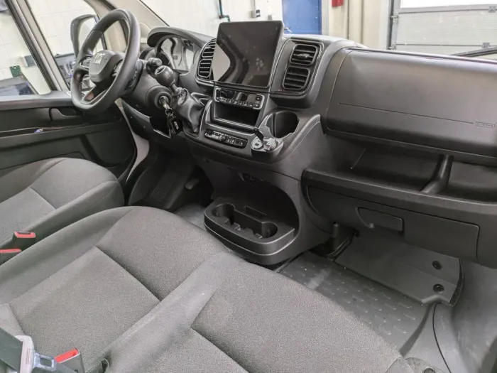 Fiat Ducato Kastenwagen 35 L3H2 140 Navi Netto18900