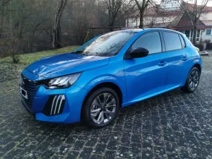 Peugeot e-208 Allure m. 11 kW Onboard-Lader, City-Paket+