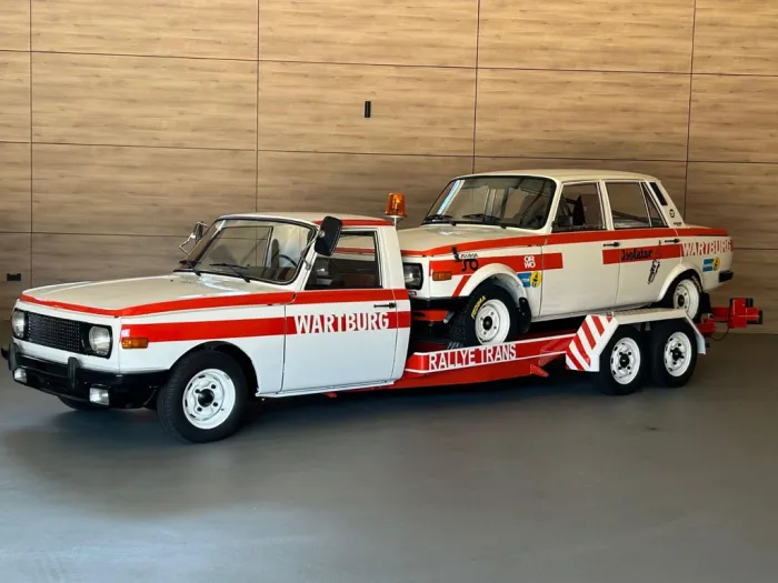 Wartburg 353 Rallye Trans mit 353 WR Rallyewagen