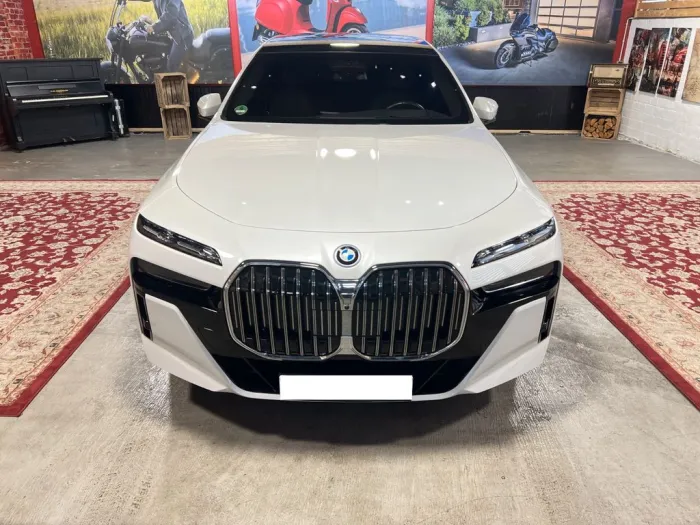 BMW 750 e xDrive M-Sport, Kristall, Leder, HUD, Pano