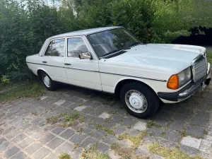 Mercedes-Benz 200