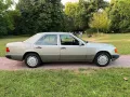 Mercedes-Benz 260E W124