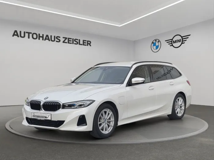BMW 330e Touring Rückfahrkamera UPE 73.520,--
