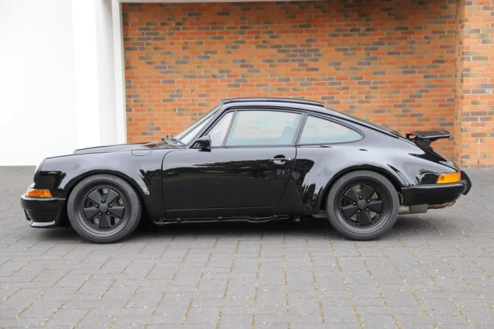 Porsche 964 C2 Retro 3