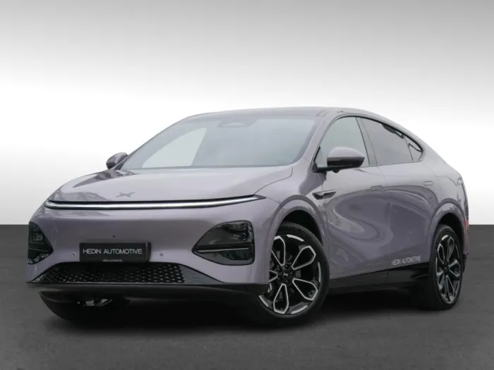 XPENG G6 AWD PERFORMANCE MY25 AMBIENTE-SHZ-360°-DISTR