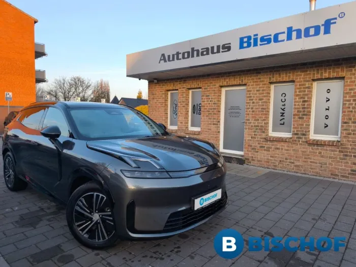 Lynk&Co 08 1.5 T PHEV 257 kW Lynk & Co. Core