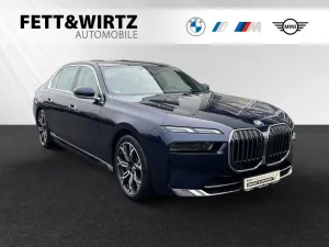 BMW 750e xDrive Autobahnass.-DA&PAProf.-Massage