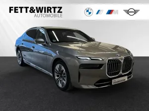 BMW 740d xDrive Autobahnass.-DA&PA-Prof.-Head-Up