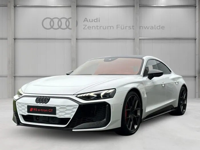 Audi RS e-tron GT quattro performance qu. Carbondach+