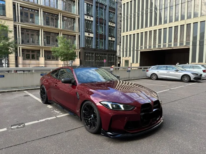 BMW M4 Competition M xDrive - Vollcarbon 