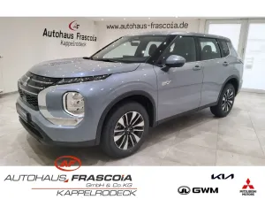 Mitsubishi Outlander 2.4L BASIS Navi ACC PDC SHZ 360 grad K