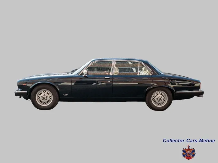 Jaguar XJ12