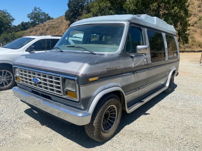 Ford Econoline E150 Hightop Van, 302cui V8, Klima