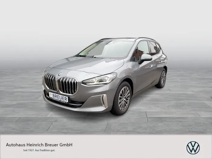 BMW 216 i Luxury Line Leder,AHK,SHZ,NAV,PANO,LED