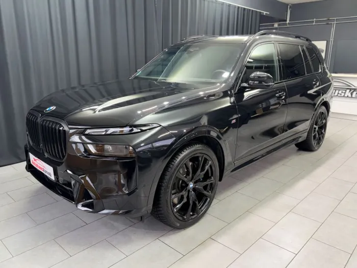 BMW X7 xDrive 40d M SPORT PRO-LUFT-PANO-7-SITZER-AHK