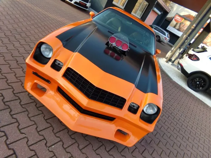 Chevrolet Camaro, Motor komplett neu