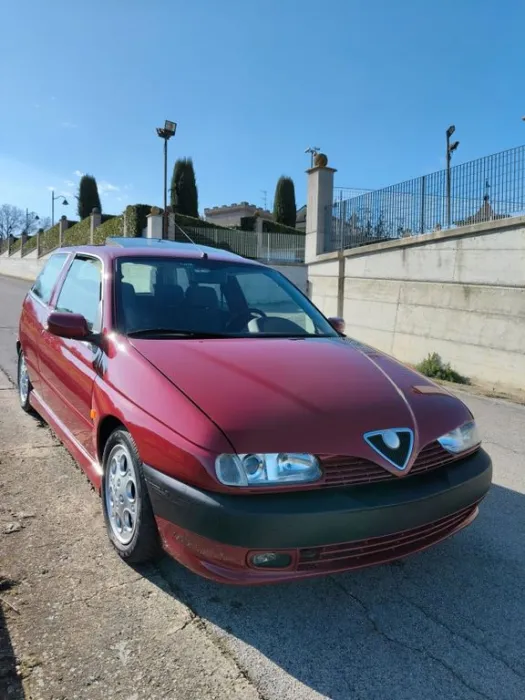 Alfa Romeo 145 2.0i 16V Twin Spark cat Quadrifog