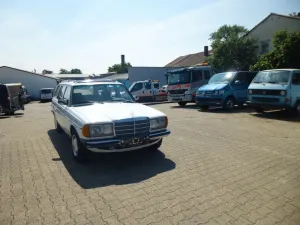 Mercedes-Benz 300