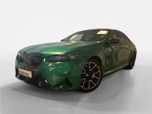 BMW M5 Plug-In Hybrid xDrive M Drivers Package