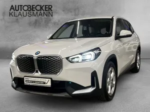 BMW iX1 xDrive30 AUTOMATIK 18''LC PROF HuD KAMERA LE