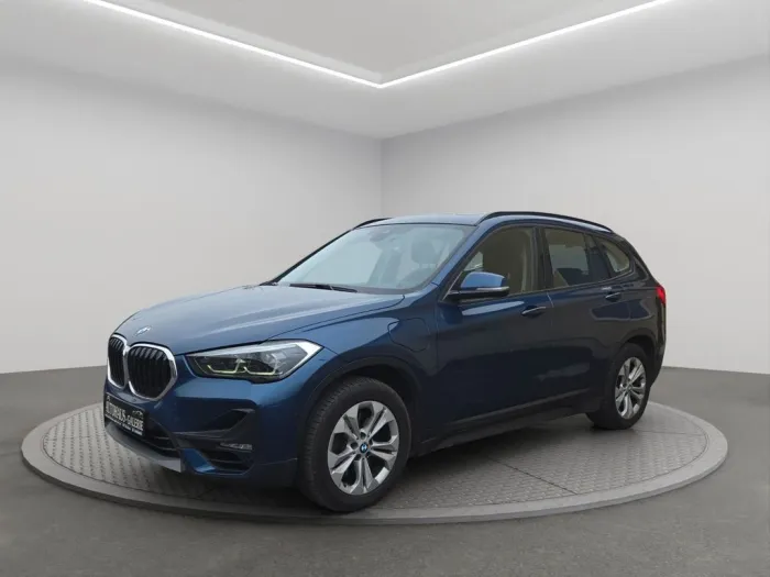 BMW X1 xDrive 25e*PANORAMA*AHK*LED*KAMERA