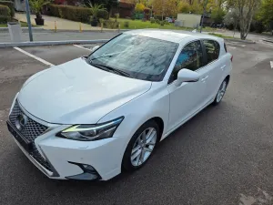 Lexus CT 200h 200h -