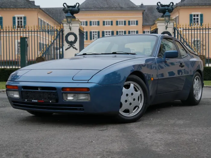 Porsche 944 Turbo