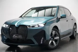 BMW iX 40 xDrive EDITION SPORT SOFT CLOSE LASER 360