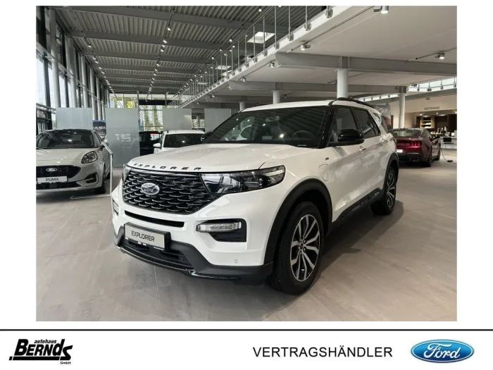 Ford Explorer EcoBoost Plug-in Hybrid ST-LINE AHK