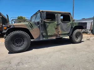 Hummer M1123, 6.5 L, 4 speed Autom. Running & driving