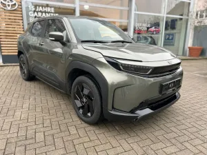 Toyota Urban Cruiser Teamplayer 61kwh SHZ RFK PDC Apple