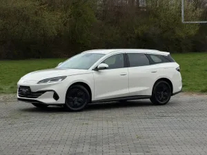 BYD SEAL 6 DM-i Touring Boost 1.5 _ Tageszulassung