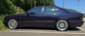 Mercedes-Benz E 230 AVANTGARDE Avantgarde