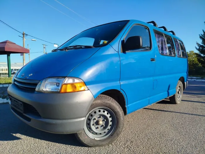 Toyota Hiace 2L