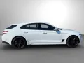 Genesis G70 Shooting Brake 2.2 D Sport RWD Sitzklima LED