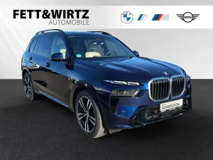 BMW X7 xDrive40d M Sport-Pano-AHK-Autobahnass.-DAPro