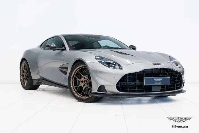 Aston Martin Vanquish Coupe - 25MY - Full Factory Options -
