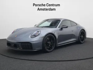 Porsche 992 Carrera 4 GTS
