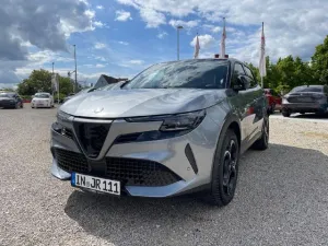 Alfa Romeo Junior Ibrida 1.2 VGT 48V-Hybrid 100 kW Speciale