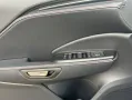 Lexus LBX FWD Elegant Black Edition 67 kW, 5-türig