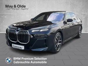 BMW 740 d xDrive Limousine Sportpaket Luftfederung N