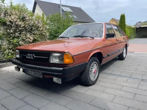 Audi 100