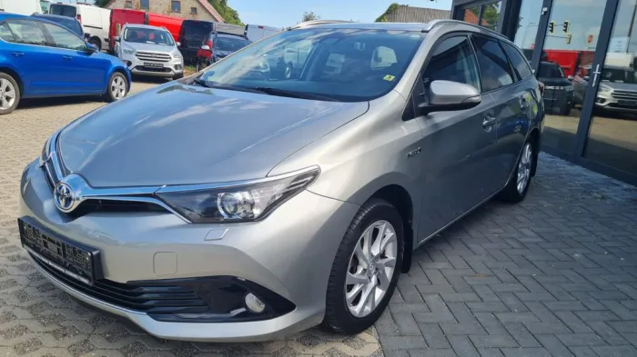 Toyota Auris Touring Sports Hybrid Cool