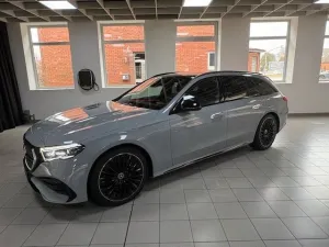 Mercedes-Benz E 450d 4M.*AMG-PREM*DIST*AHK*PANO*STAHEI*HEADUP*