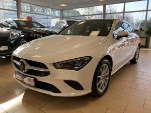 Mercedes-Benz CLA 250 Shooting Brake e Pano. LED Navi PDC SHZ