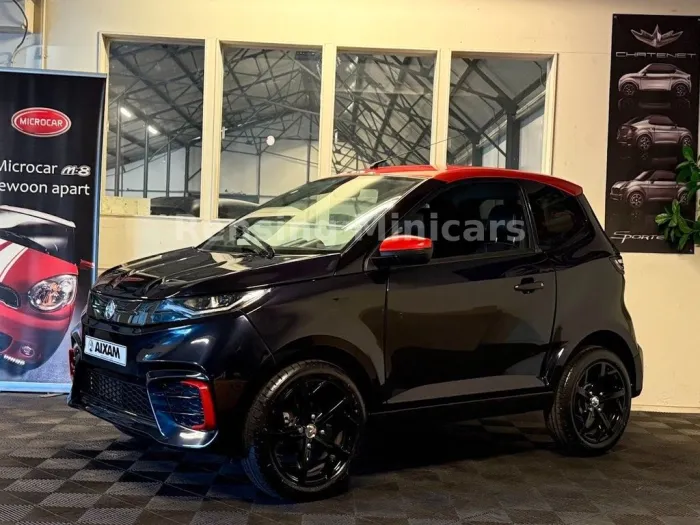 Aixam City S10 Black & Red Mopedauto Microcar 45 KM